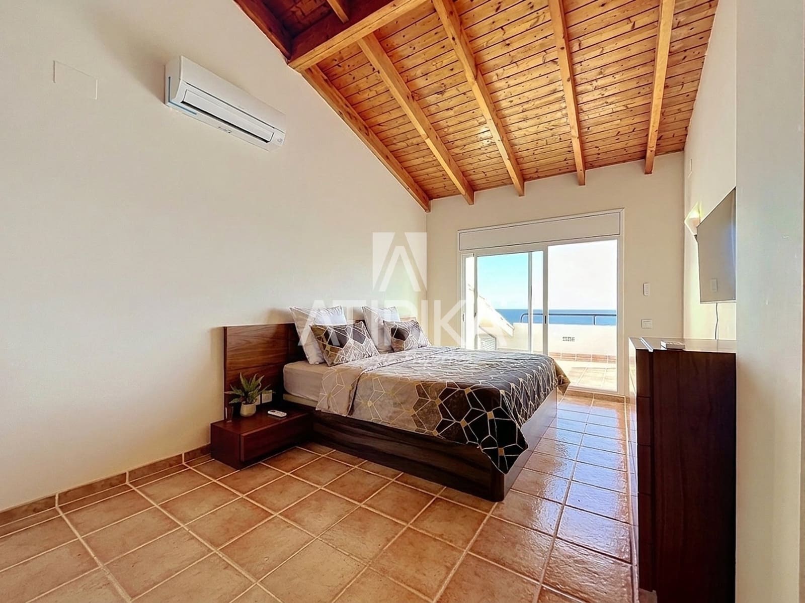 5 soveværelse Villa til leje i Les Botigues de Sitges med swimmingpool garage - € 4.100 (Ref: 10148252)