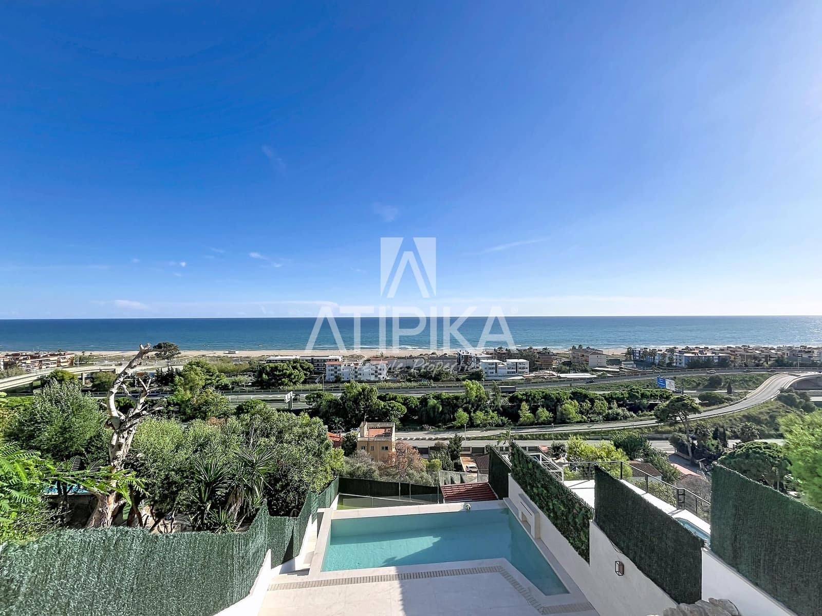 5 soveværelse Villa til leje i Les Botigues de Sitges med swimmingpool garage - € 4.100 (Ref: 10148252)