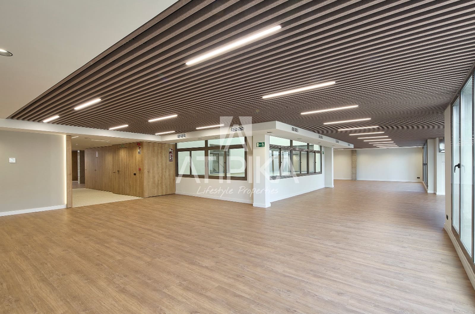 Toimisto vuokrattavana paikassa Barcelona kaupunki - 15 480 € (Ref: 10154526)