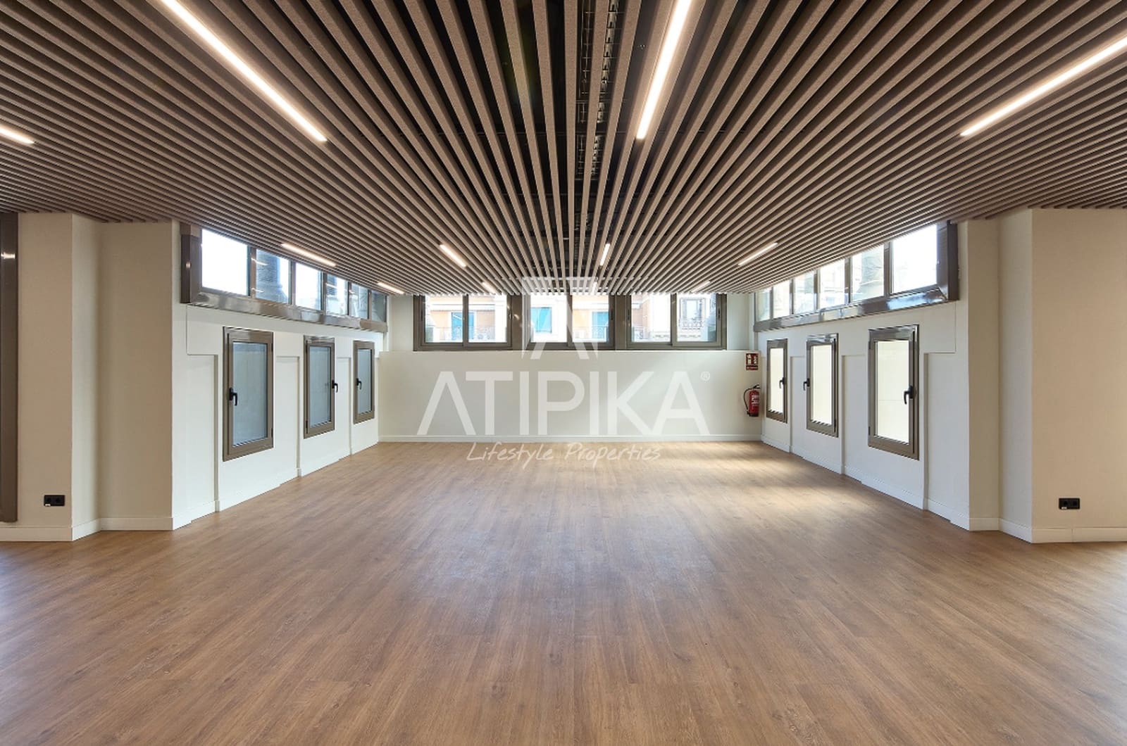 Toimisto vuokrattavana paikassa Barcelona kaupunki - 15 480 € (Ref: 10154526)