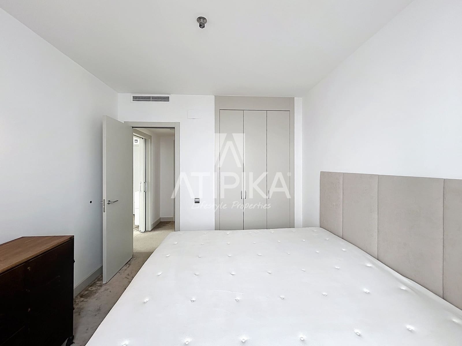 3 sypialnia Penthouse do wynajęcia w Miasto Barcelona z basenem garażem - 8 500 € (Ref: 10160861)