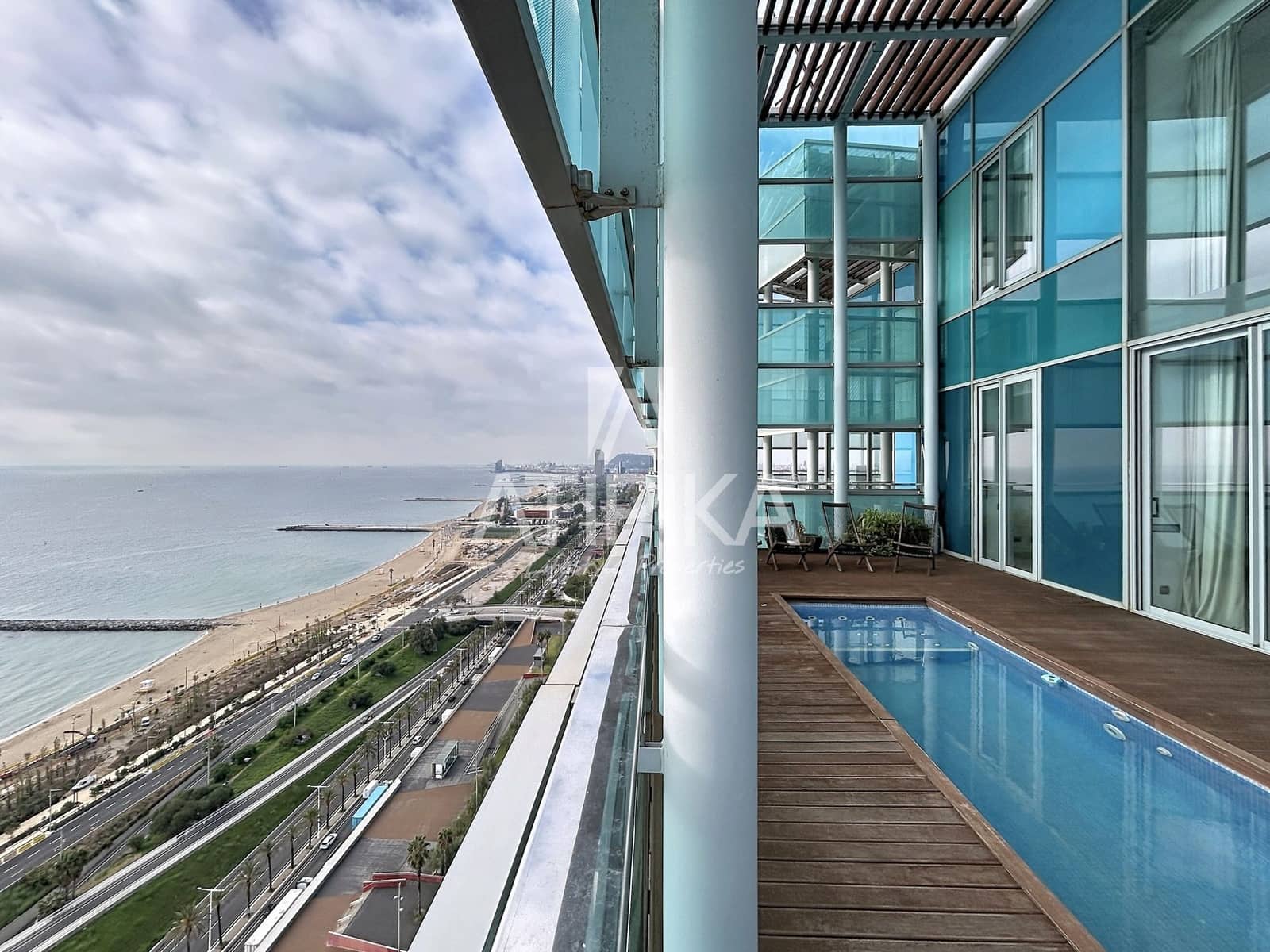 3 sypialnia Penthouse do wynajęcia w Miasto Barcelona z basenem garażem - 8 500 € (Ref: 10160861)