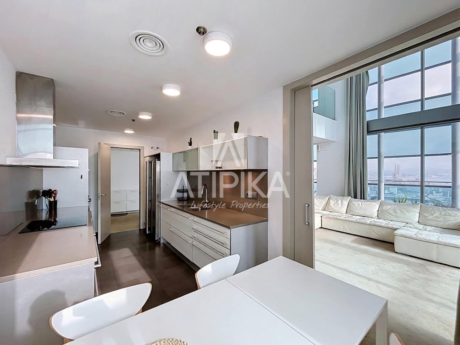 3 sypialnia Penthouse do wynajęcia w Miasto Barcelona z basenem garażem - 8 500 € (Ref: 10160861)