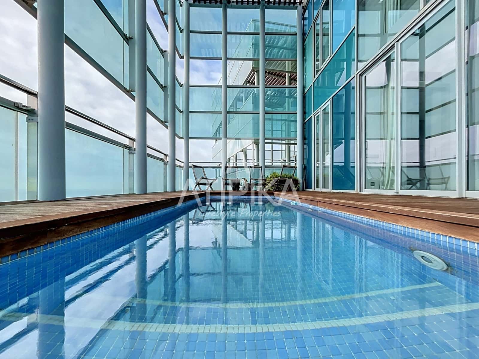 3 sypialnia Penthouse do wynajęcia w Miasto Barcelona z basenem garażem - 8 500 € (Ref: 10160861)