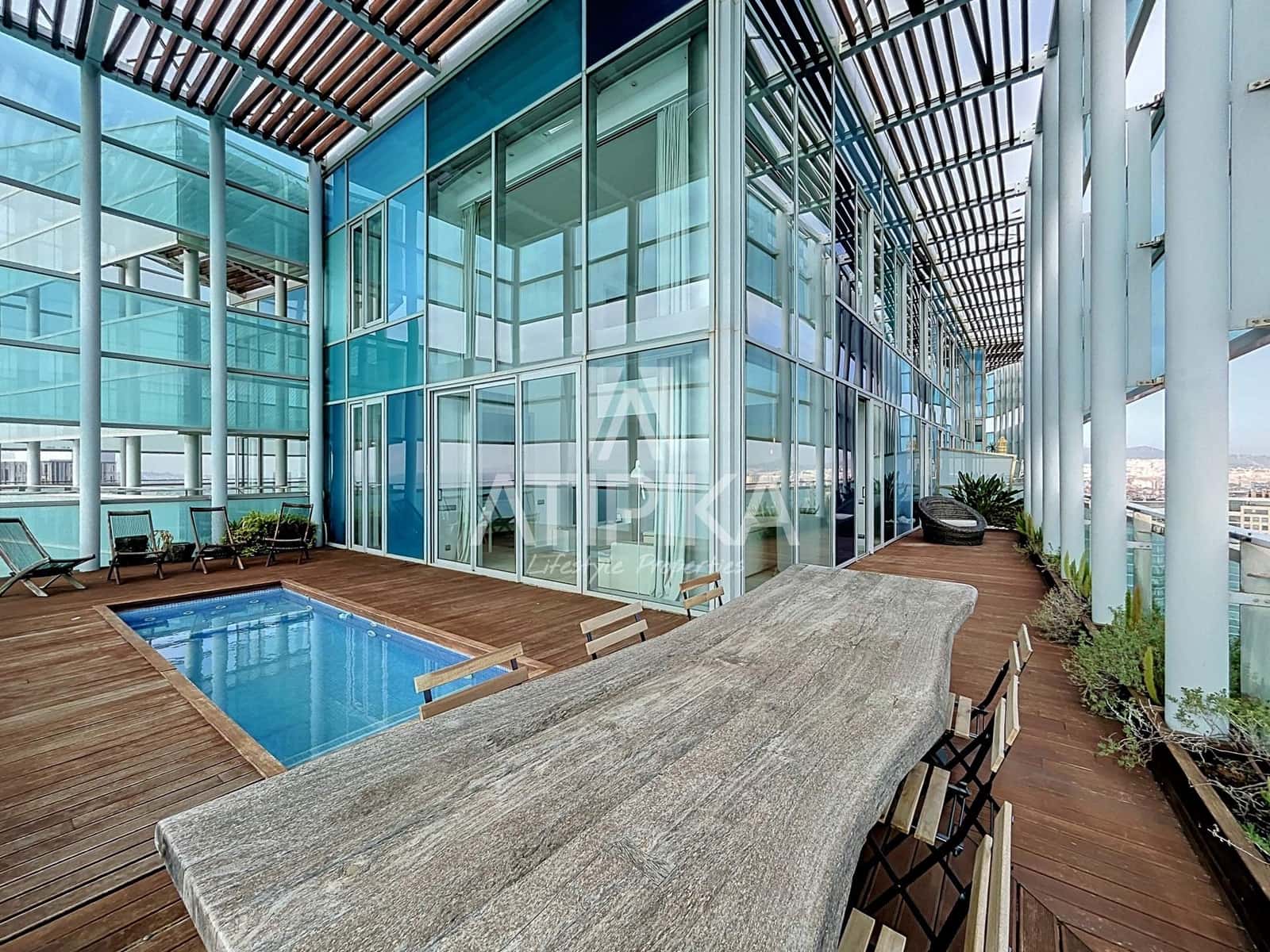 3 sypialnia Penthouse do wynajęcia w Miasto Barcelona z basenem garażem - 8 500 € (Ref: 10160861)