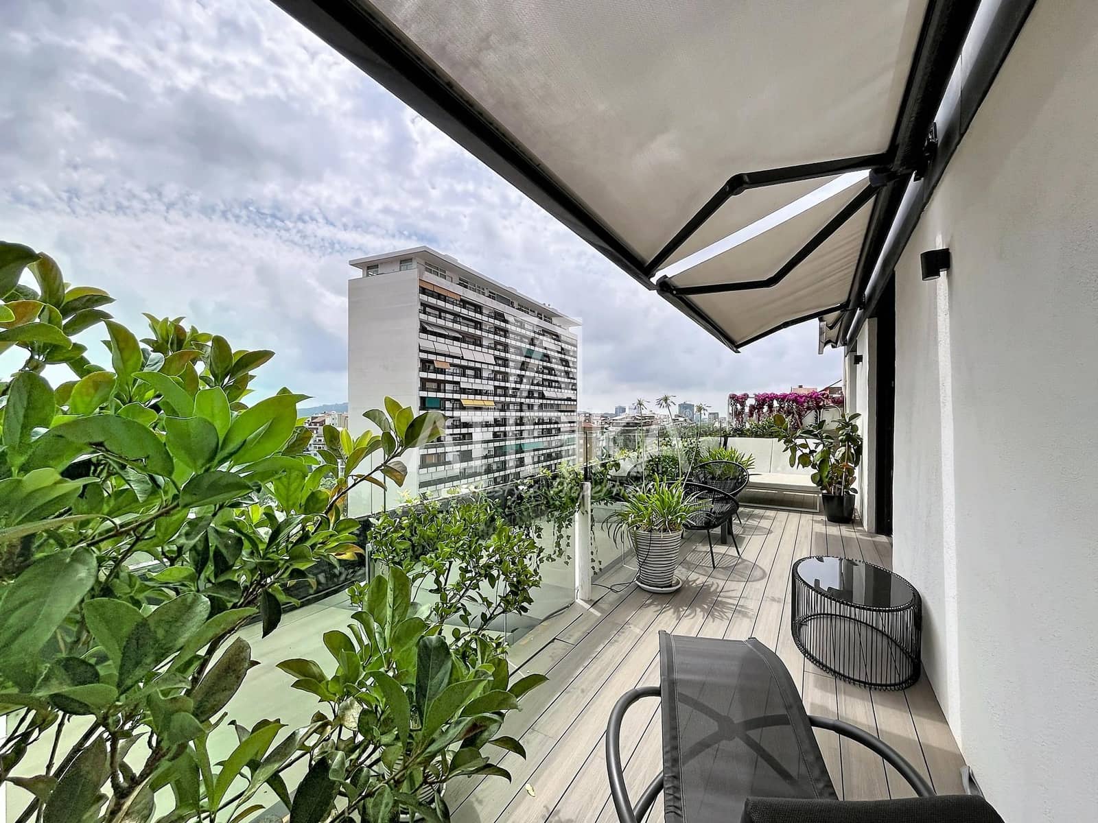 5 soveværelse Penthouse til salg i Barcelona by med swimmingpool - € 3.200.000 (Ref: 10166002)