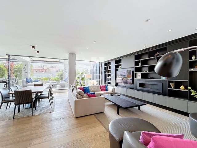 5 soveværelse Penthouse til salg i Barcelona by med swimmingpool - € 3.200.000 (Ref: 10166002)