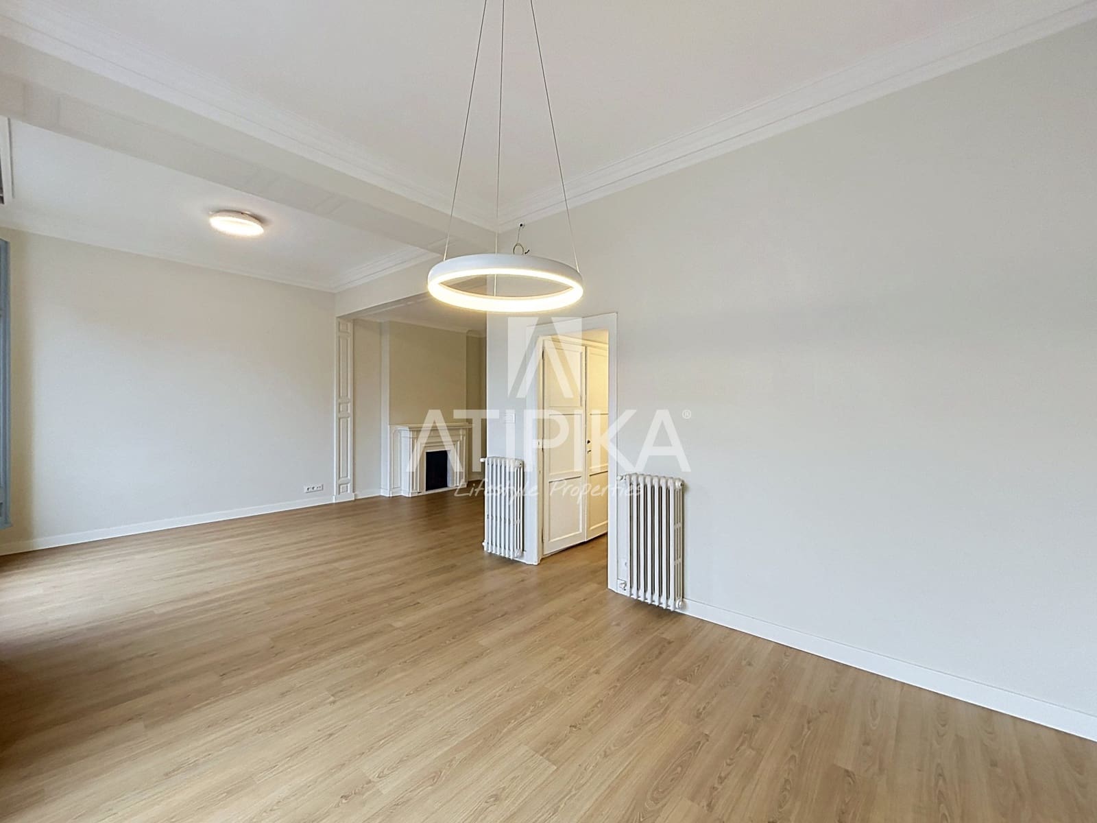 5 bedroom Office for rent in Barcelona city - € 2,400 (Ref: 10166003)