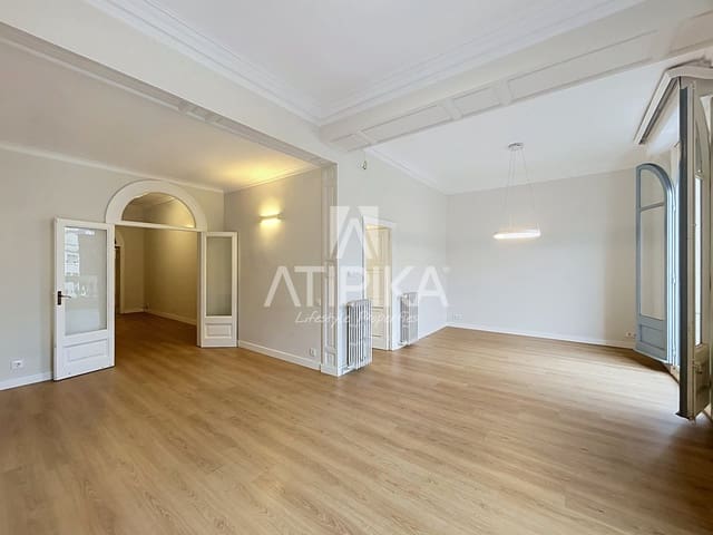 5 bedroom Office for rent in Barcelona city - € 2,400 (Ref: 10166003)