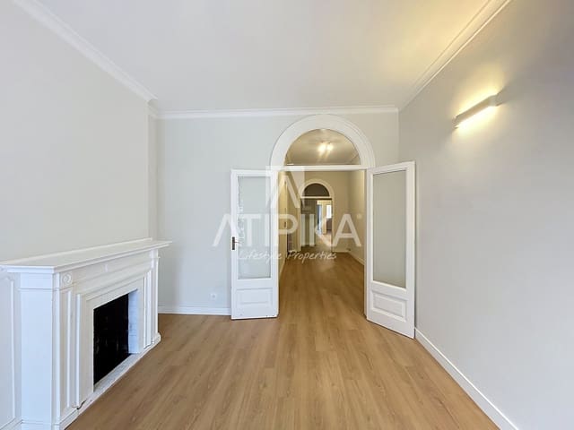 5 bedroom Office for rent in Barcelona city - € 2,400 (Ref: 10166003)