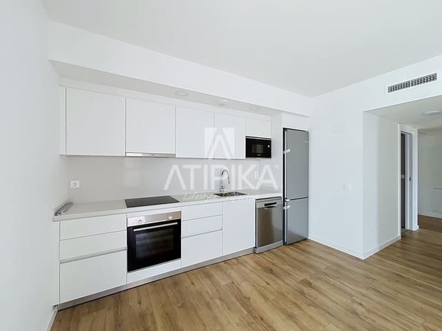 2 slaapkamer Appartement te huur in Barcelona stad met zwembad garage - € 1.900 (Ref: 10168075)