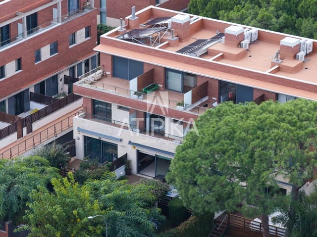 4 soveværelse Villa til salg i Castelldefels med swimmingpool garage - € 1.690.000 (Ref: 10173117)