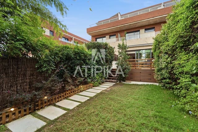 4 soveværelse Villa til salg i Castelldefels med swimmingpool garage - € 1.690.000 (Ref: 10173117)