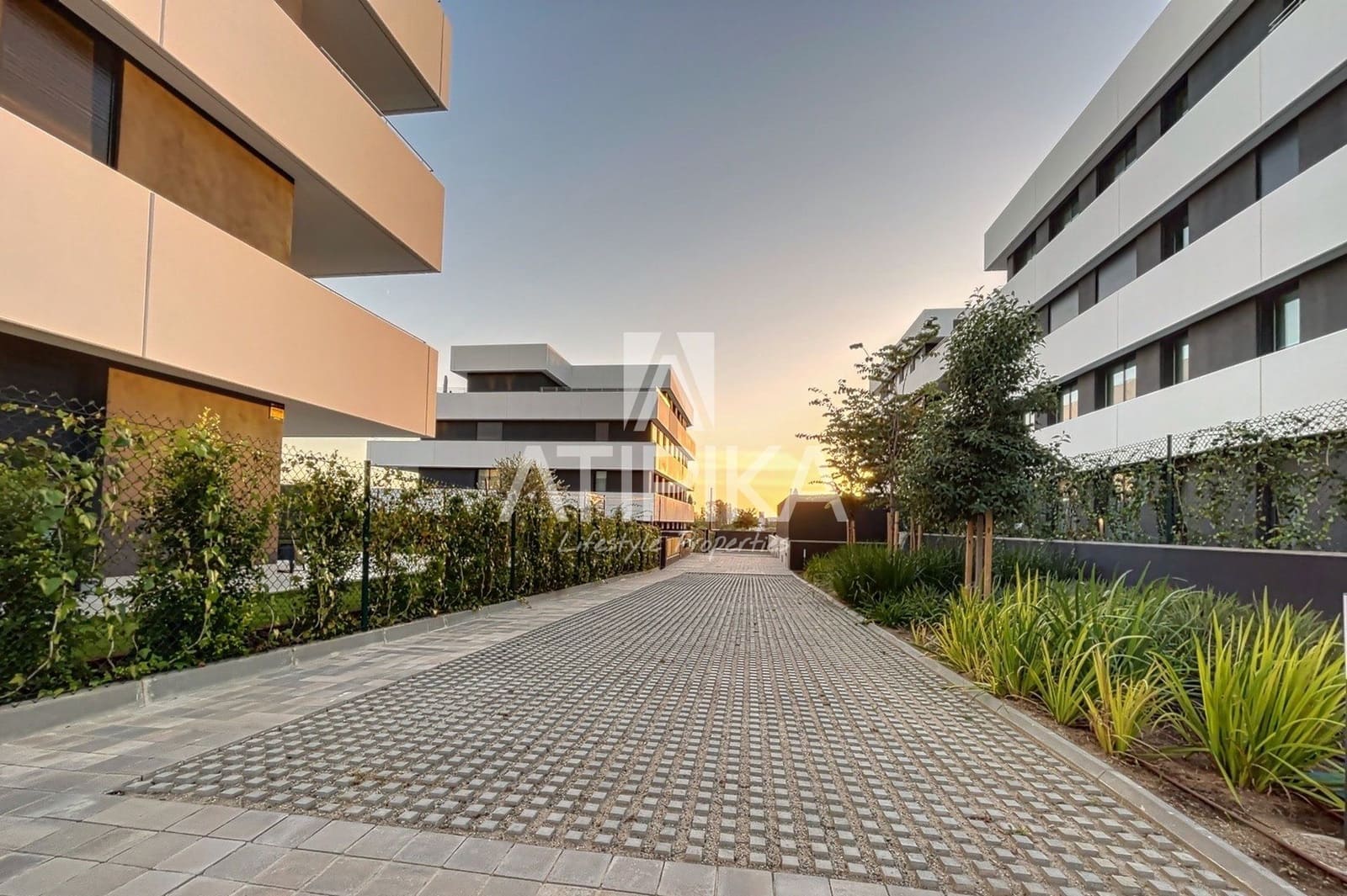 3 bedroom Apartment for rent in Sitges with pool garage - € 2,886 (Ref: 10182417)
