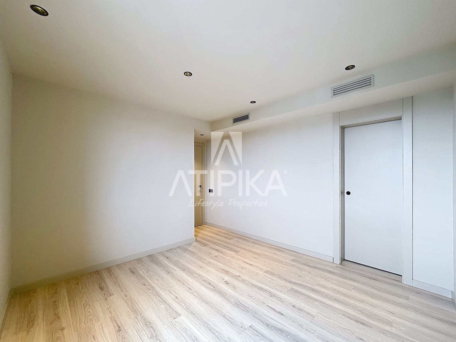 Ático de 2 habitaciones en Barcelona ciudad en venta - 790.000 € (Ref: 10182418)