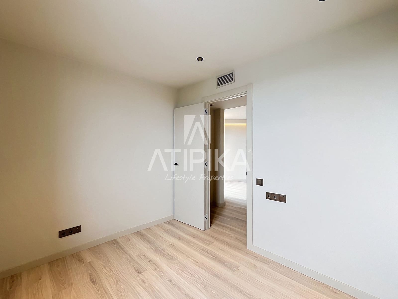 Ático de 2 habitaciones en Barcelona ciudad en venta - 790.000 € (Ref: 10182418)