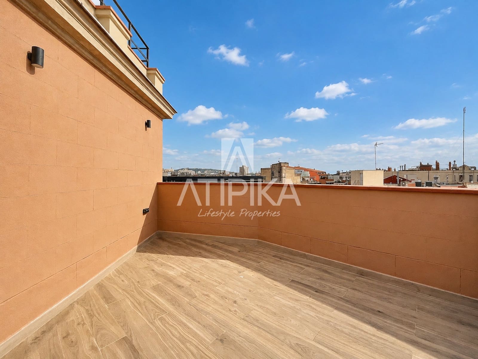 Ático de 2 habitaciones en Barcelona ciudad en venta - 790.000 € (Ref: 10182418)