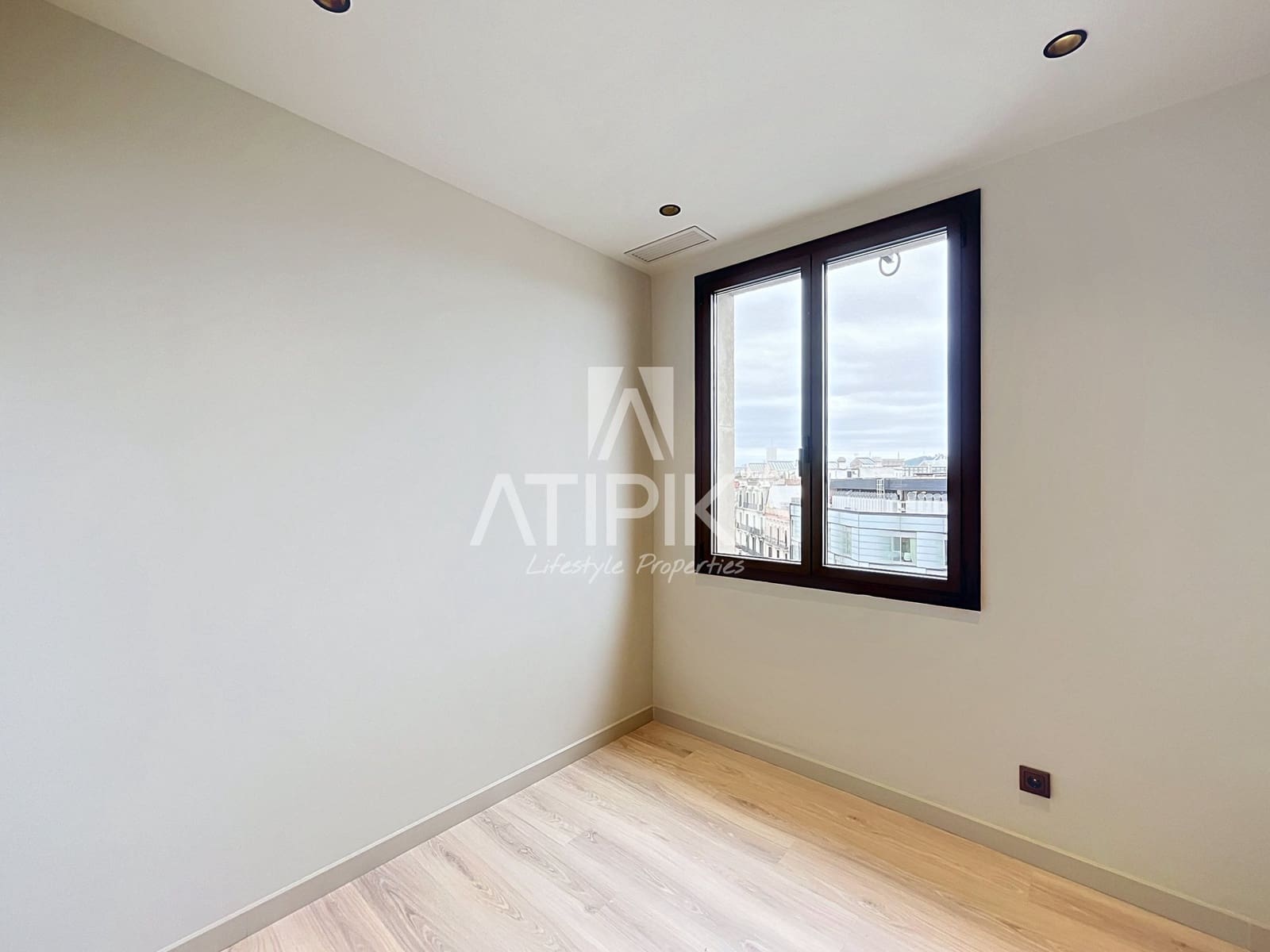 Ático de 2 habitaciones en Barcelona ciudad en venta - 790.000 € (Ref: 10182418)