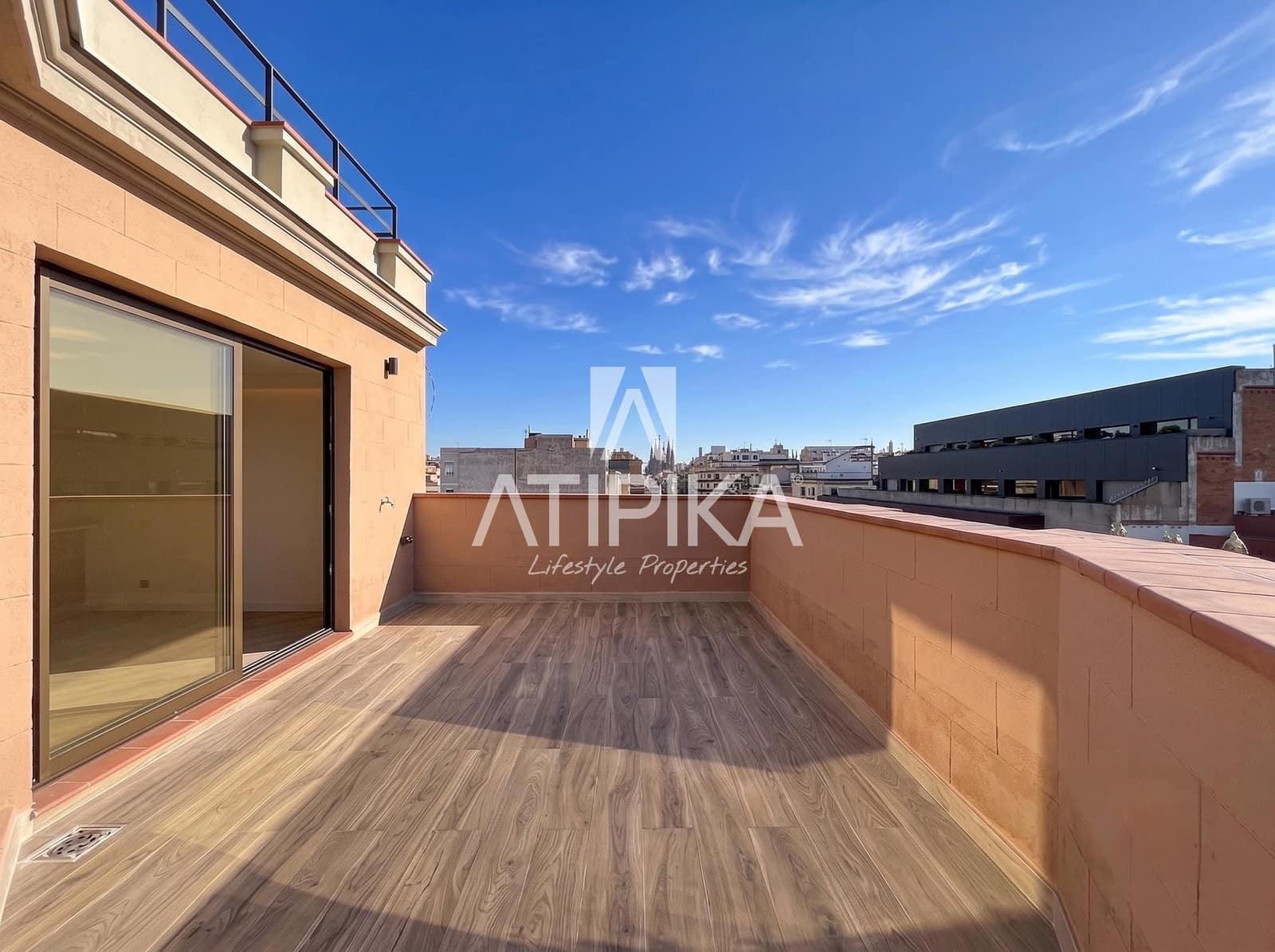 Ático de 2 habitaciones en Barcelona ciudad en venta - 840.000 € (Ref: 10182419)