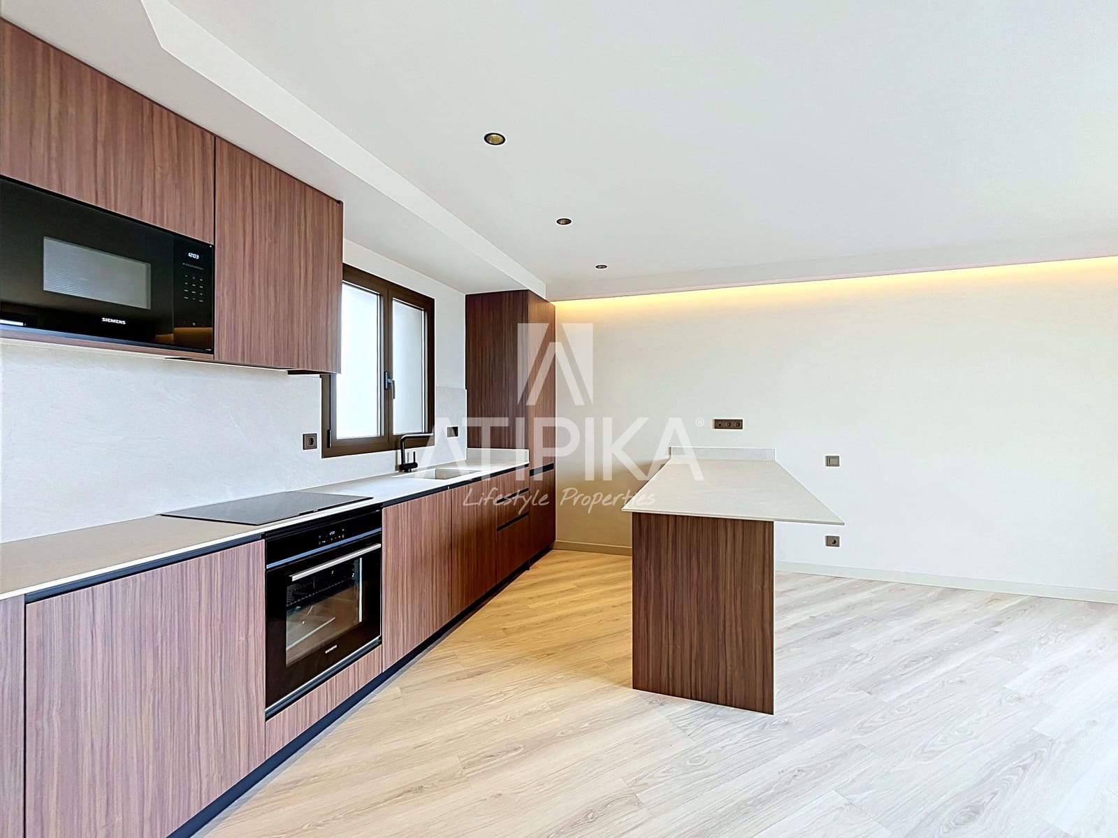 Ático de 2 habitaciones en Barcelona ciudad en venta - 840.000 € (Ref: 10182419)