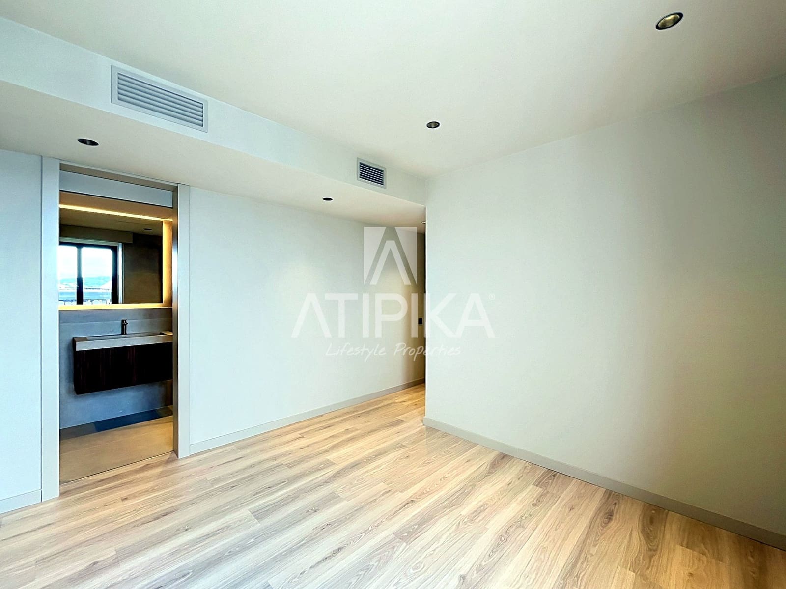 Ático de 2 habitaciones en Barcelona ciudad en venta - 840.000 € (Ref: 10182419)
