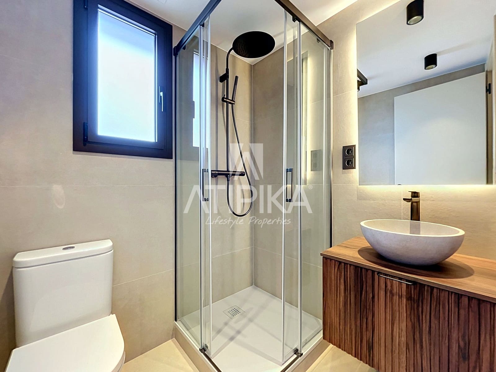 Ático de 2 habitaciones en Barcelona ciudad en venta - 840.000 € (Ref: 10182419)