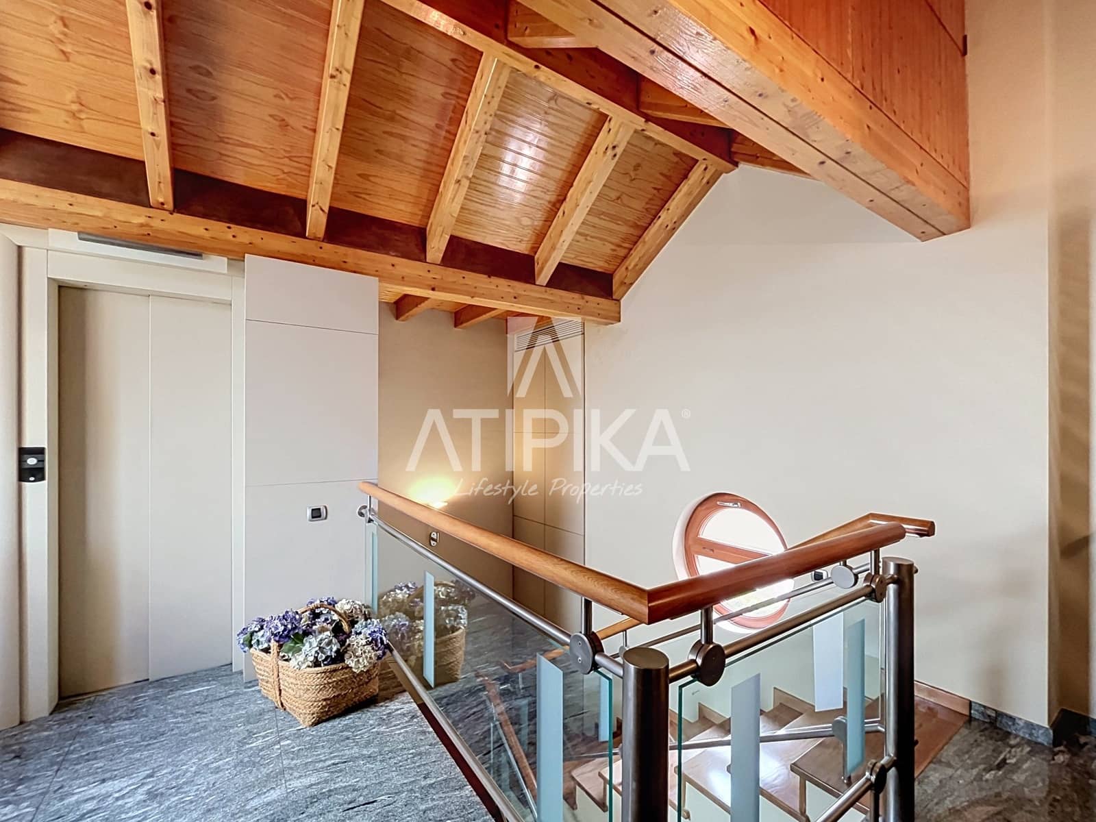 4 soveværelse Villa til salg i Esplugues de Llobregat med swimmingpool garage - € 2.150.000 (Ref: 10186321)