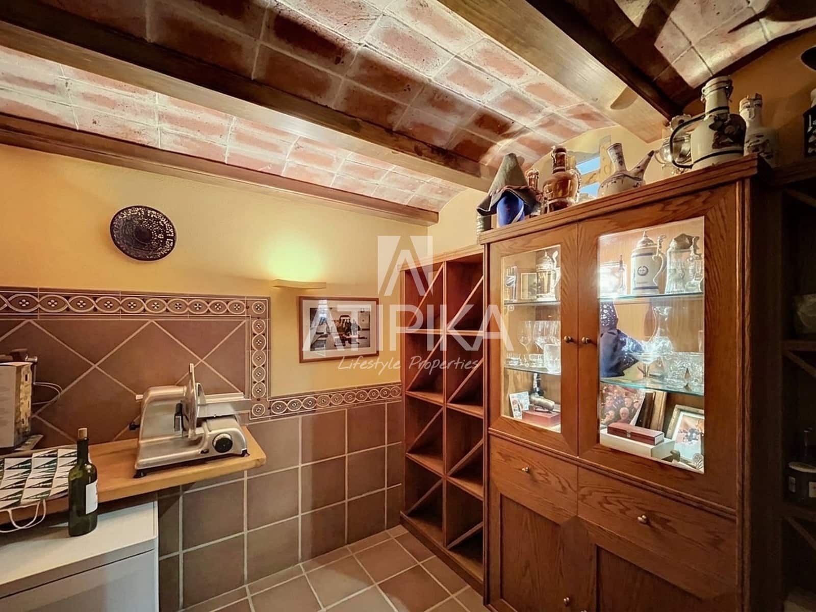 4 soveværelse Villa til salg i Esplugues de Llobregat med swimmingpool garage - € 2.150.000 (Ref: 10186321)