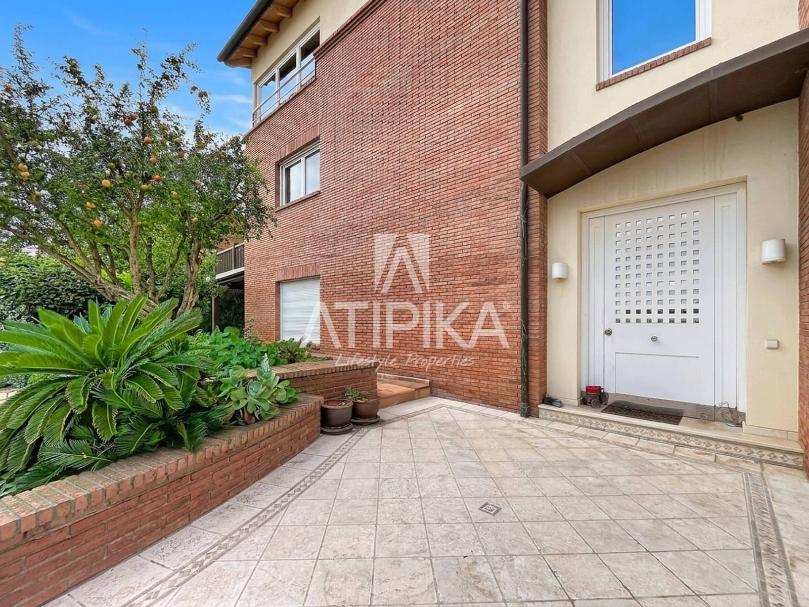 4 soveværelse Villa til salg i Esplugues de Llobregat med swimmingpool garage - € 2.150.000 (Ref: 10186321)