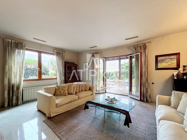 4 soveværelse Villa til salg i Esplugues de Llobregat med swimmingpool garage - € 2.150.000 (Ref: 10186321)