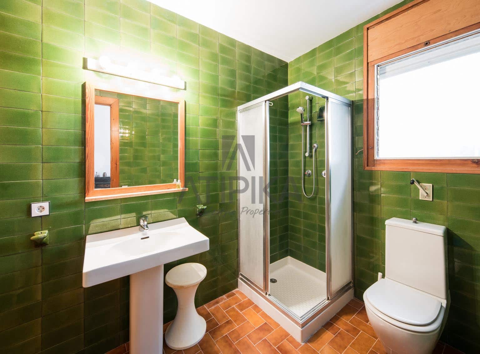 5 bedroom Villa for sale in Sant Vicenc de Montalt with pool - € 1,575,000 (Ref: 5097743)