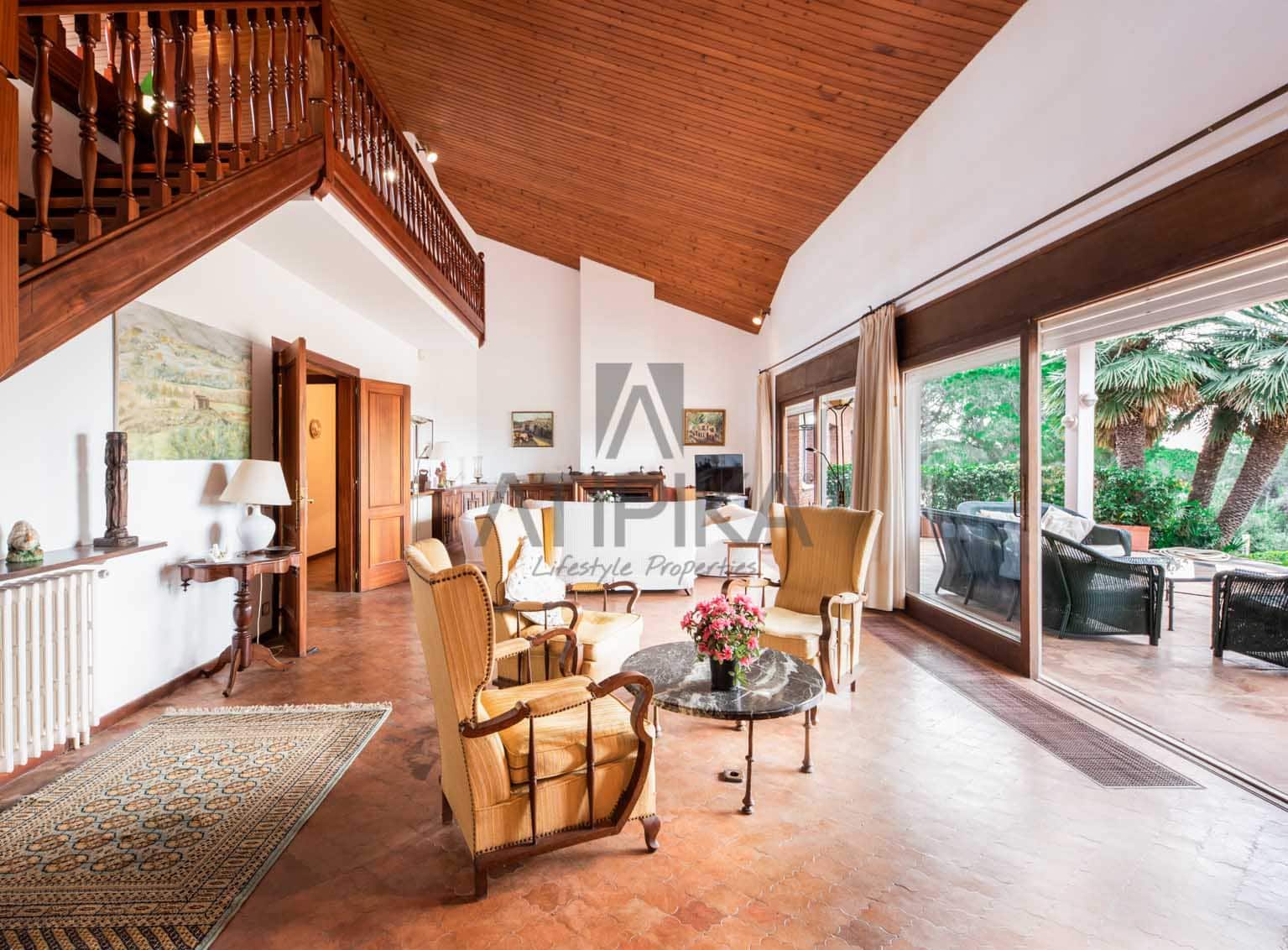 5 bedroom Villa for sale in Sant Vicenc de Montalt with pool - € 1,575,000 (Ref: 5097743)