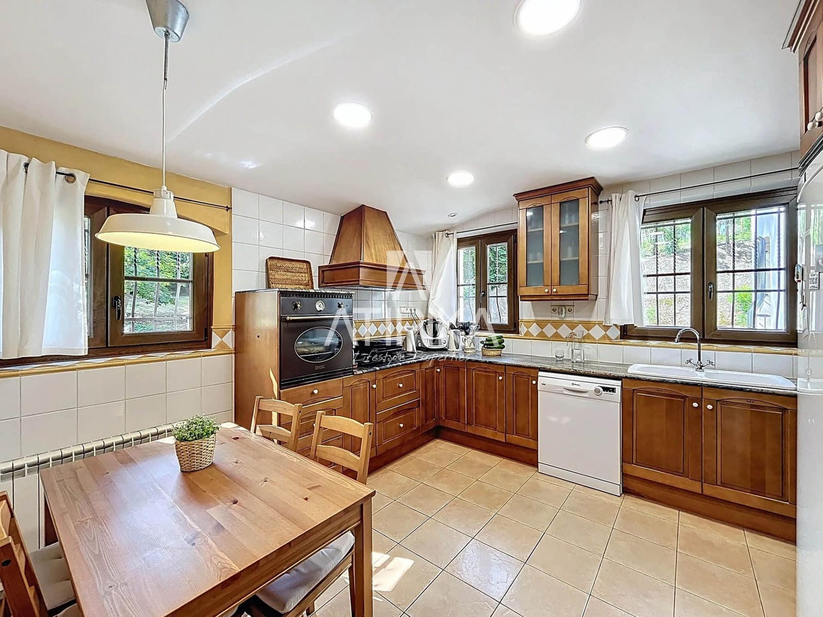 5 soveværelse Finca/Landehus til salg i Vallgorguina med swimmingpool - € 1.200.000 (Ref: 5097817)