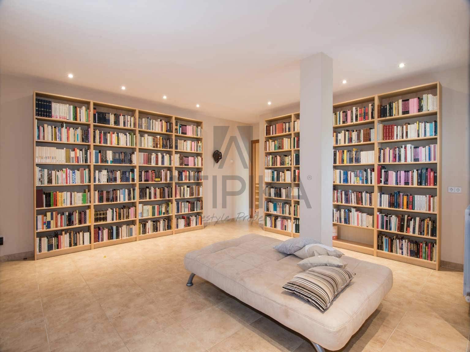 6 soveværelse Villa til salg i Cabrils med swimmingpool - € 695.000 (Ref: 5097949)