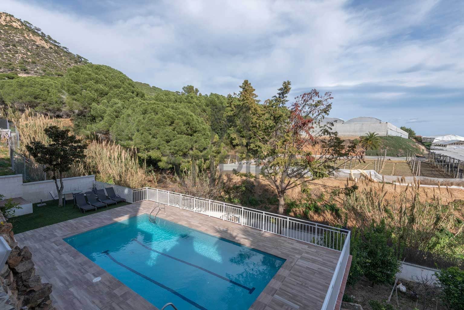 6 soveværelse Villa til salg i Cabrils med swimmingpool - € 695.000 (Ref: 5097949)