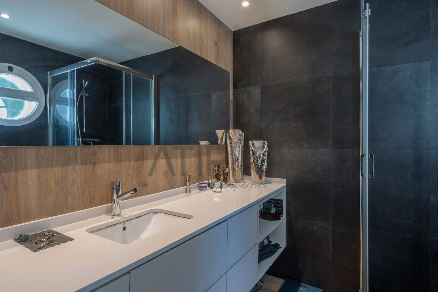 6 soveværelse Villa til salg i Cabrils med swimmingpool - € 695.000 (Ref: 5097949)