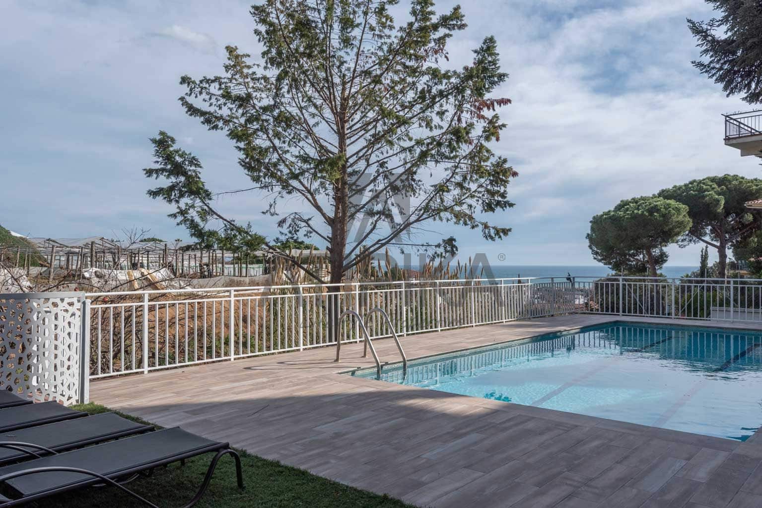 6 soveværelse Villa til salg i Cabrils med swimmingpool - € 695.000 (Ref: 5097949)