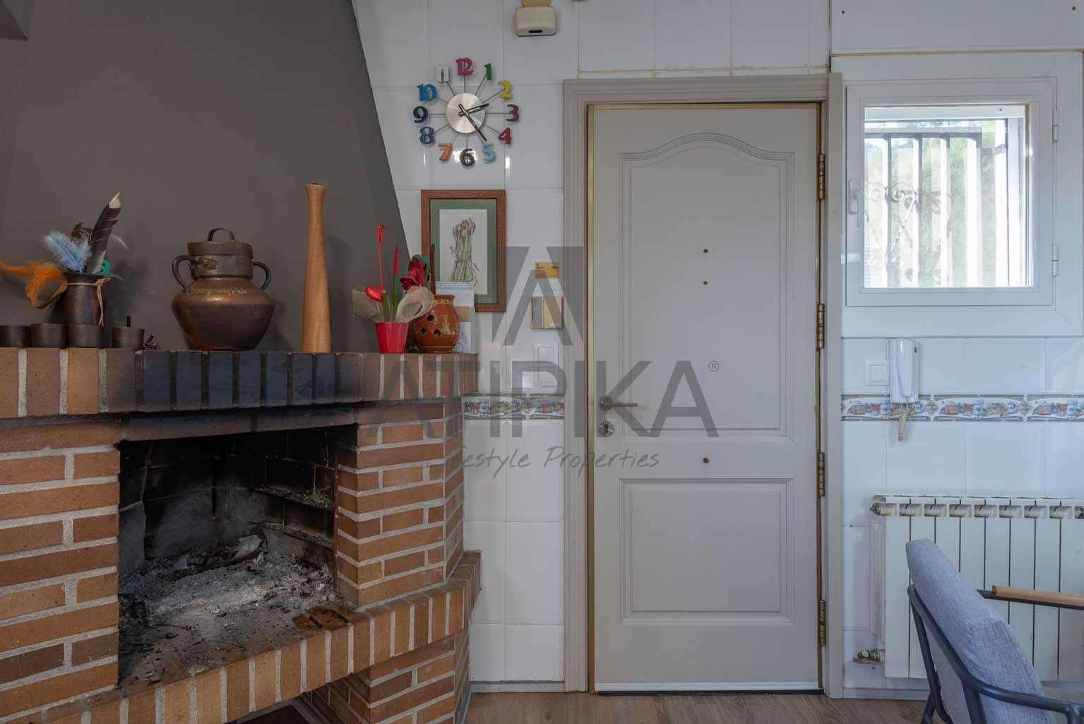 6 soveværelse Villa til salg i Cabrils med swimmingpool - € 695.000 (Ref: 5097949)