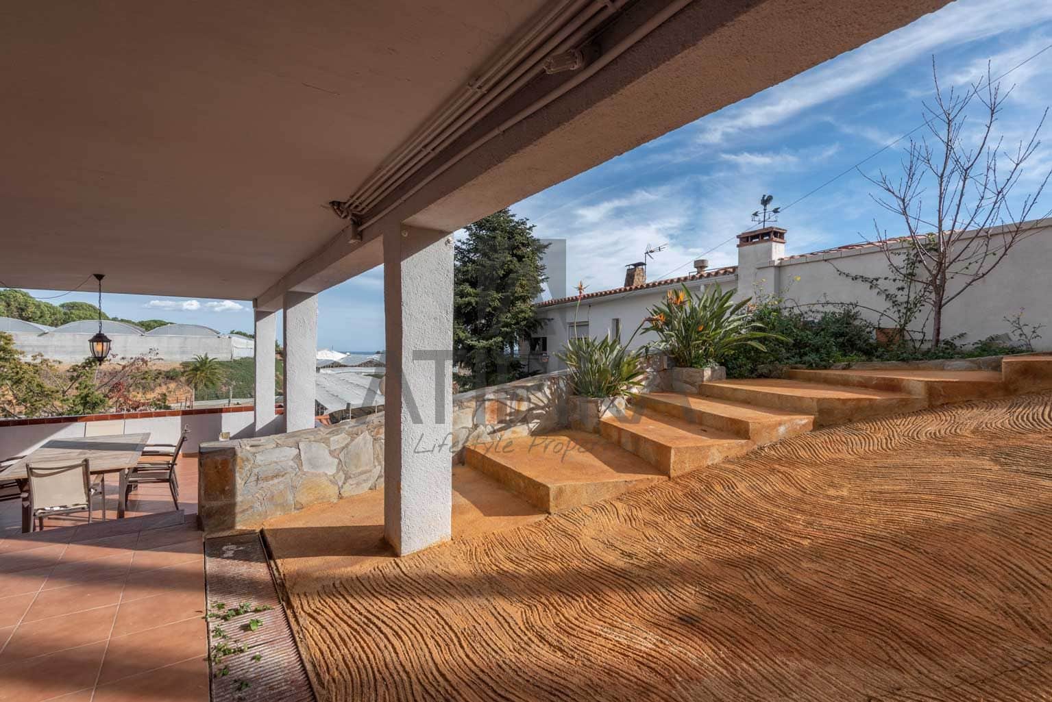 6 soveværelse Villa til salg i Cabrils med swimmingpool - € 695.000 (Ref: 5097949)