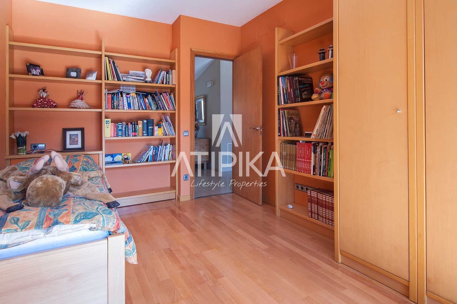 7 slaapkamer Villa te koop in Teia - € 2.450.000 (Ref: 5097987)