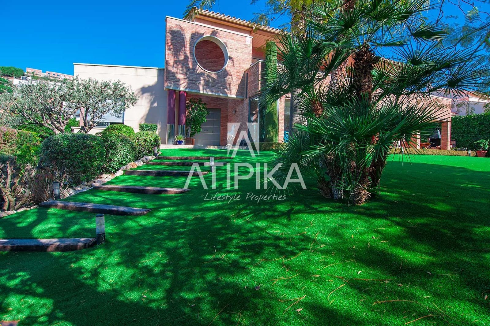 7 slaapkamer Villa te koop in Teia - € 2.450.000 (Ref: 5097987)