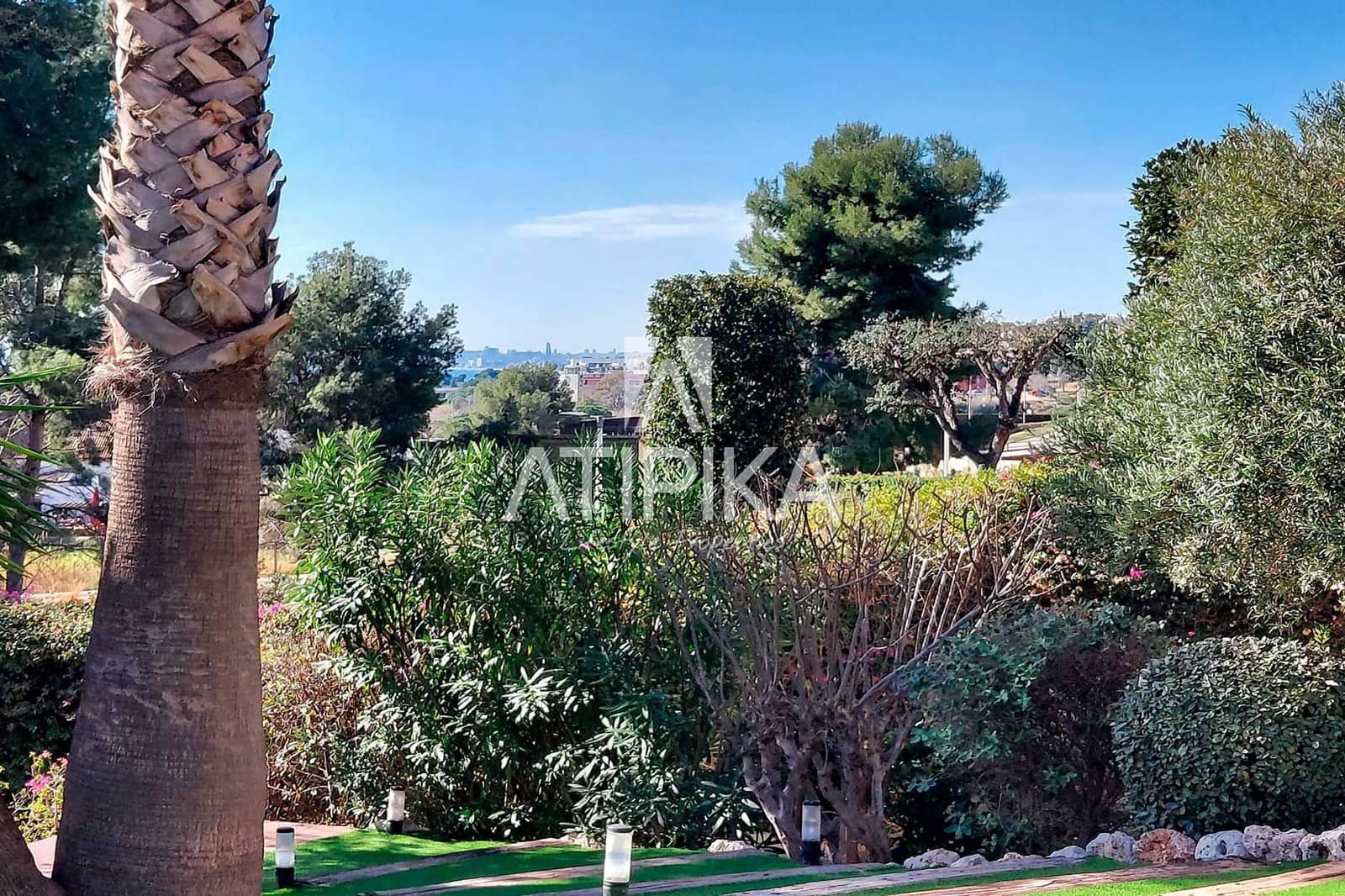 7 slaapkamer Villa te koop in Teia - € 2.450.000 (Ref: 5097987)