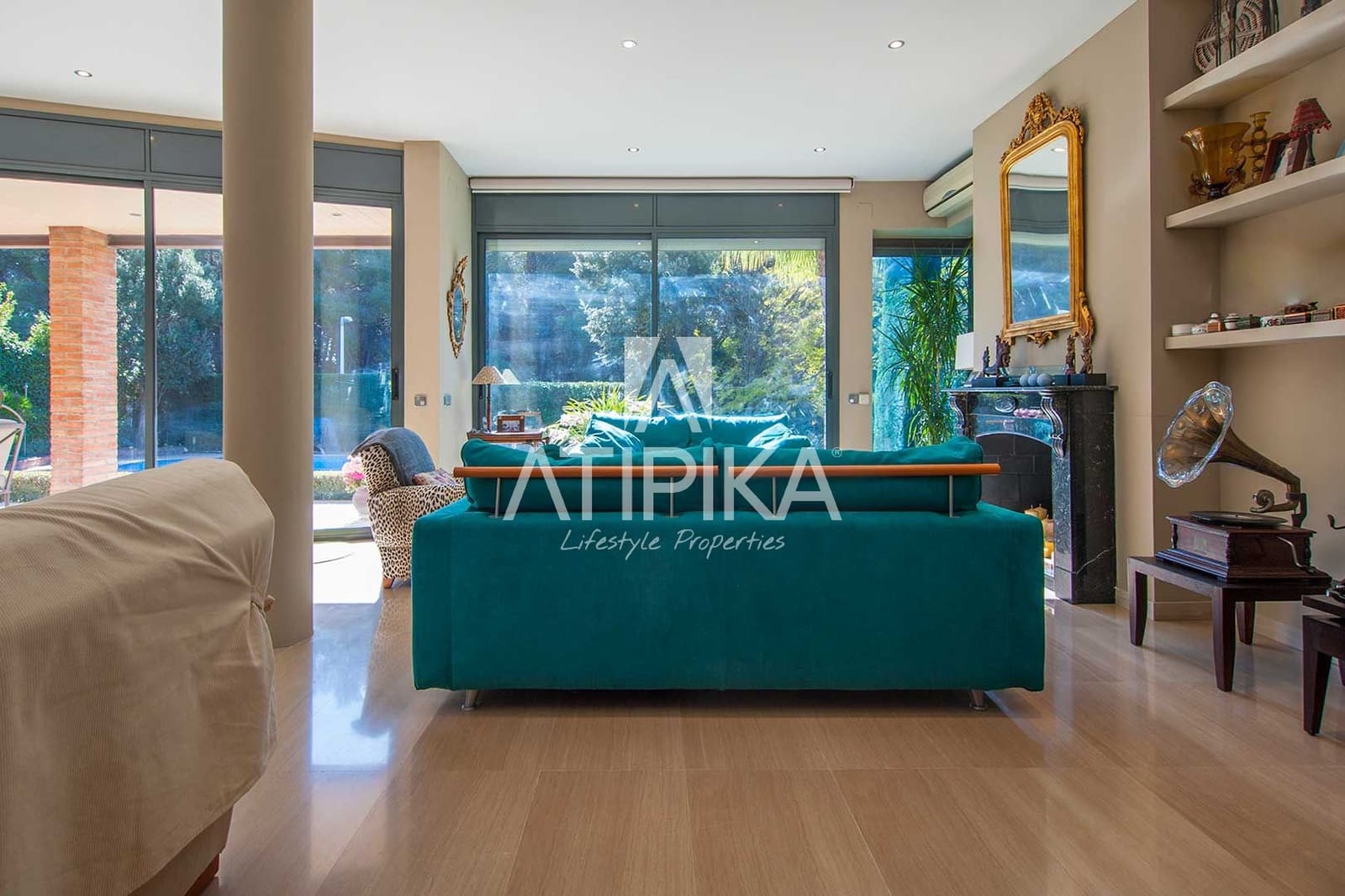 7 slaapkamer Villa te koop in Teia - € 2.450.000 (Ref: 5097987)