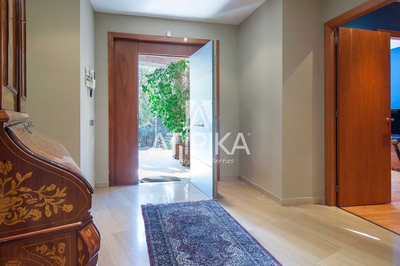 7 slaapkamer Villa te koop in Teia - € 2.450.000 (Ref: 5097987)