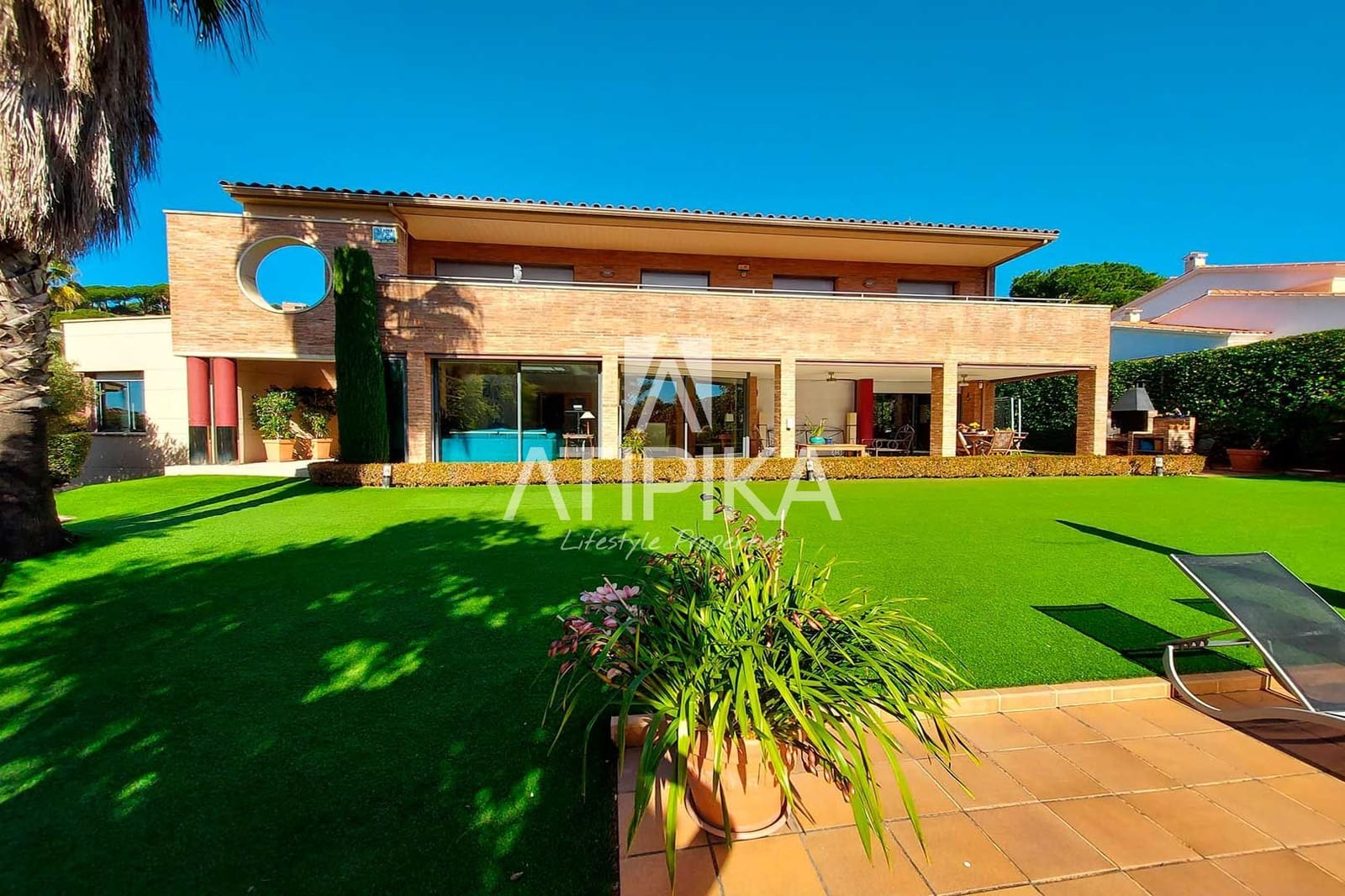 7 slaapkamer Villa te koop in Teia - € 2.450.000 (Ref: 5097987)