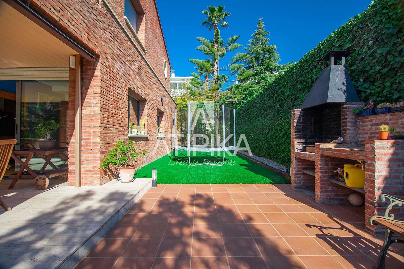 7 slaapkamer Villa te koop in Teia - € 2.450.000 (Ref: 5097987)