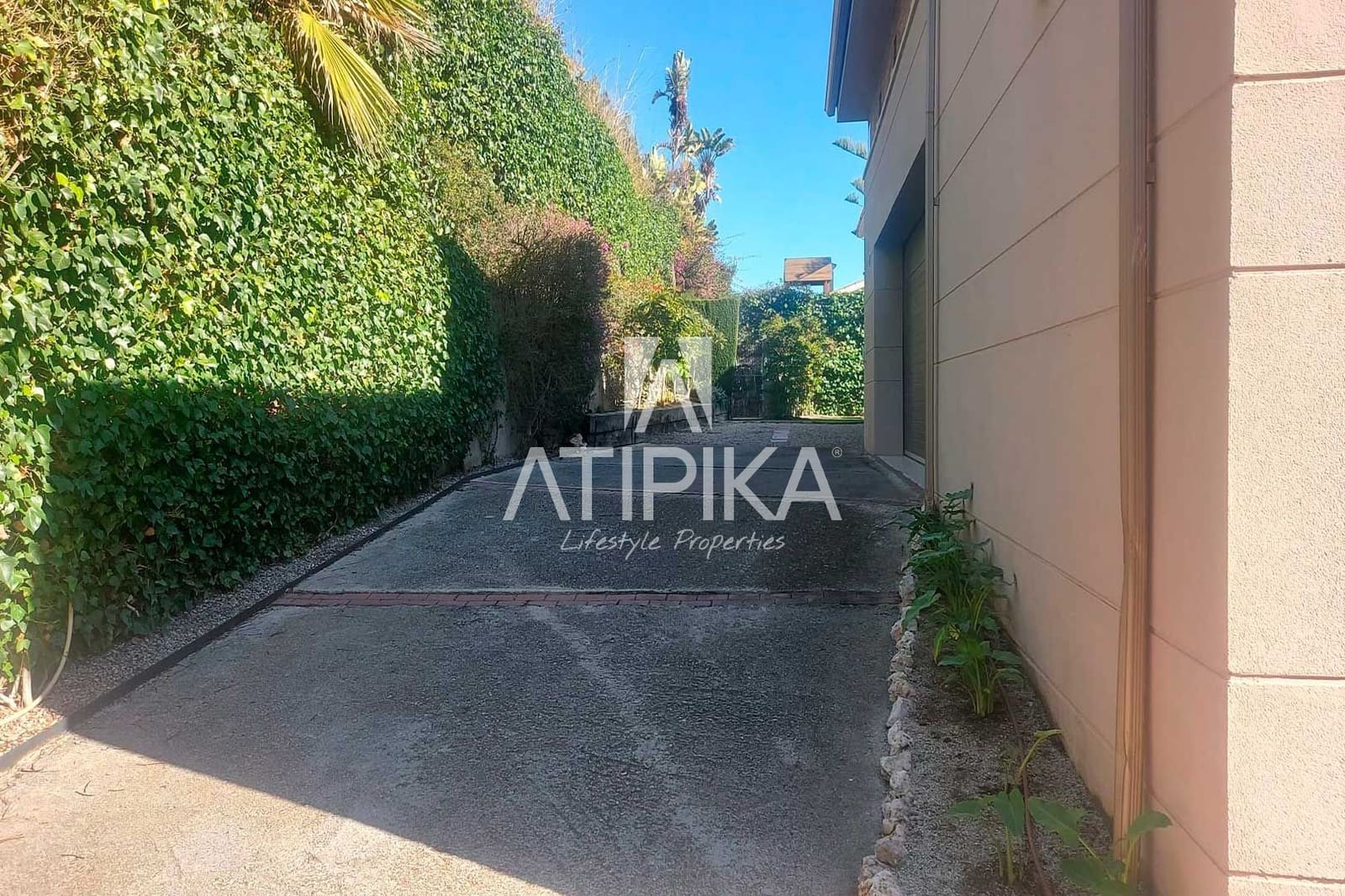 7 slaapkamer Villa te koop in Teia - € 2.450.000 (Ref: 5097987)