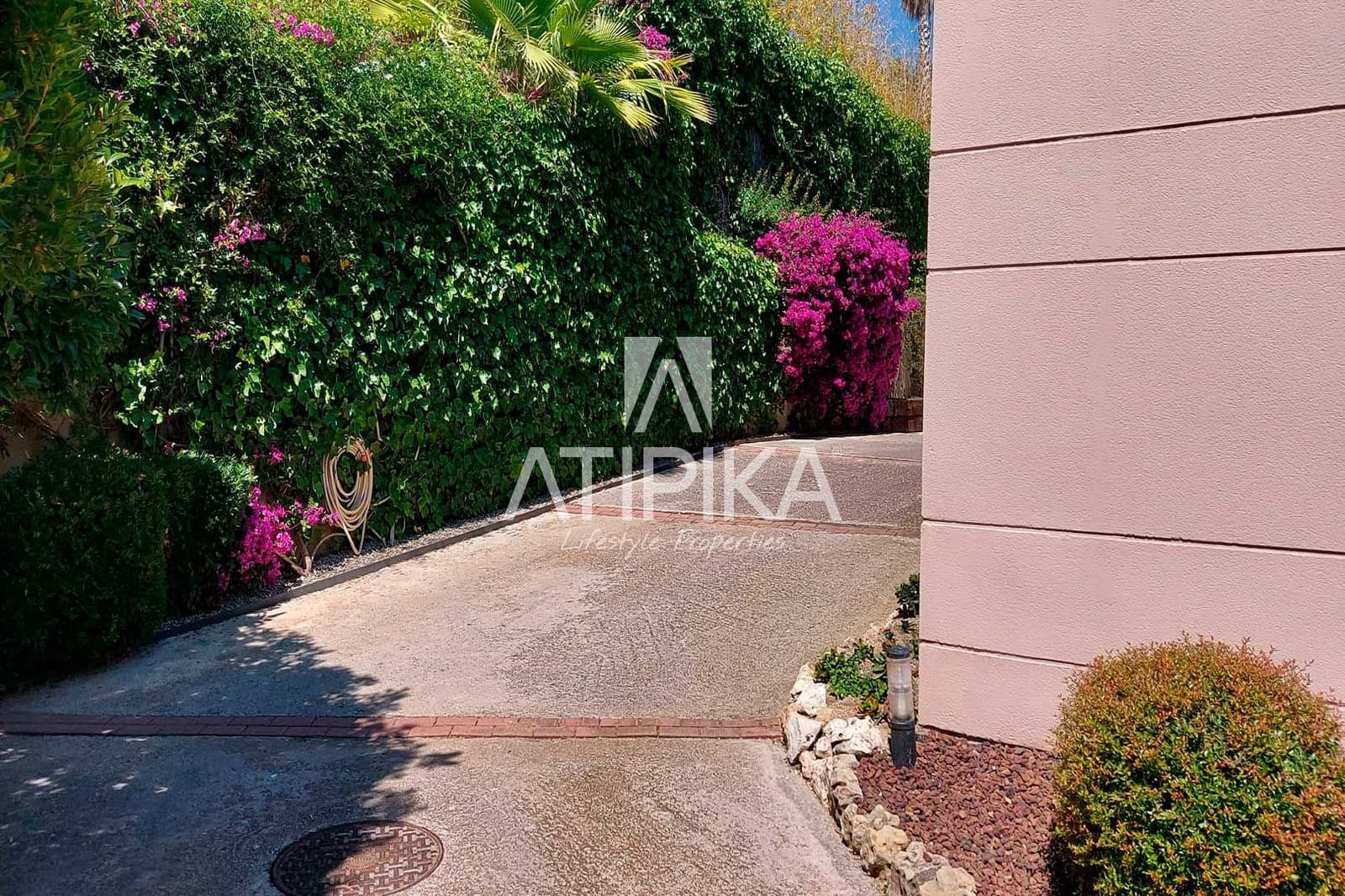 7 slaapkamer Villa te koop in Teia - € 2.450.000 (Ref: 5097987)