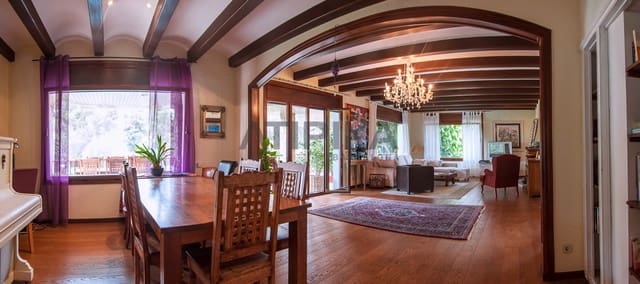 7 makuuhuone Huvila myytävänä paikassa Castelldefels mukana uima-altaan - 2 199 000 € (Ref: 5097989)