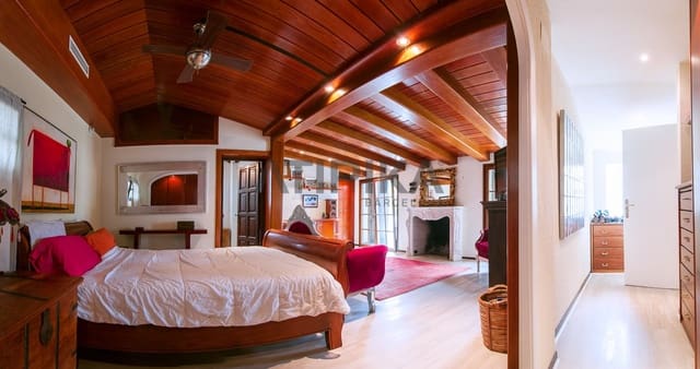 7 makuuhuone Huvila myytävänä paikassa Castelldefels mukana uima-altaan - 2 199 000 € (Ref: 5097989)